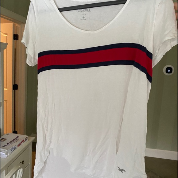 WHITE HOLLISTER TSHIRT WITH RED AND BLUE STRIPE - Picture 1 of 1